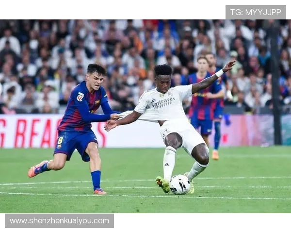 古利特直言佩德里拉拽维尼修斯应判红牌此举严重影响比赛公正性